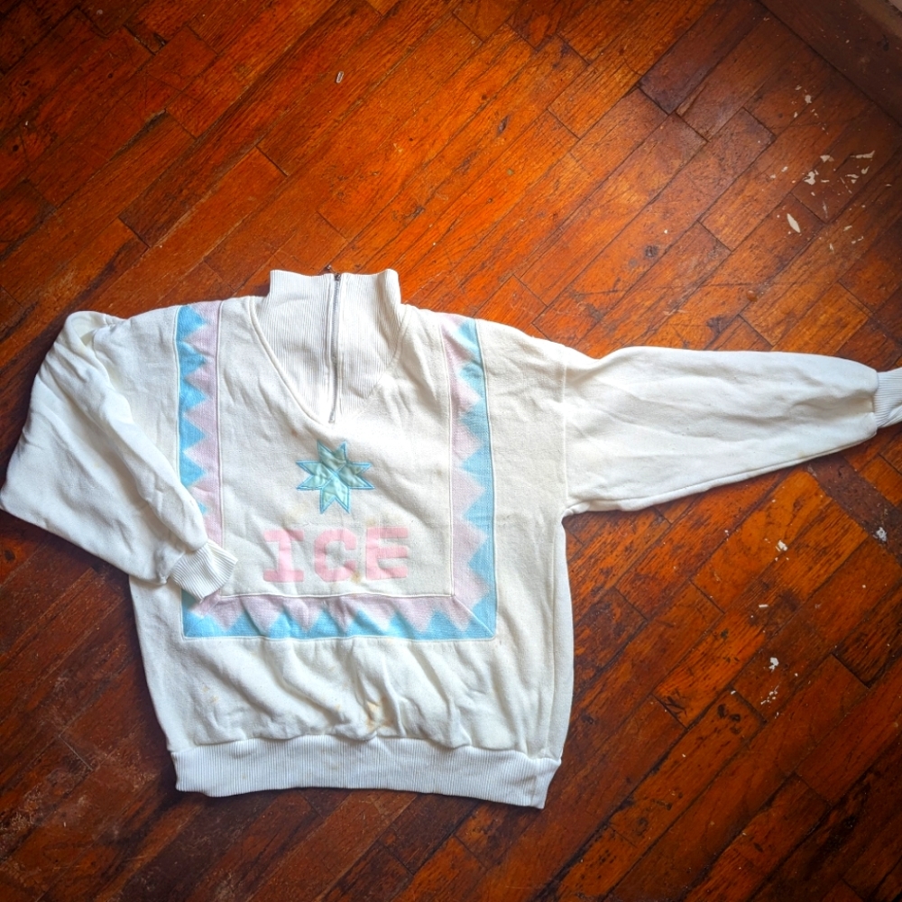 Ice sweatshirt